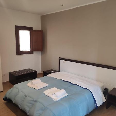 Cortile Antico Aparthotel Трапани Екстериор снимка