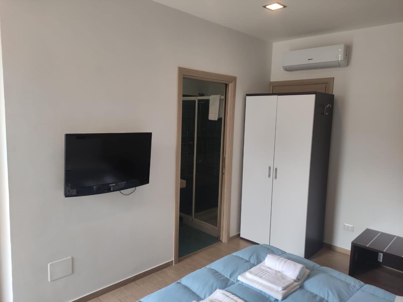 Cortile Antico Aparthotel Трапани Екстериор снимка